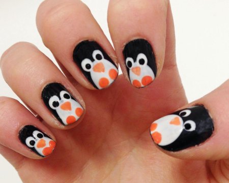 Маникюр с мультяшками