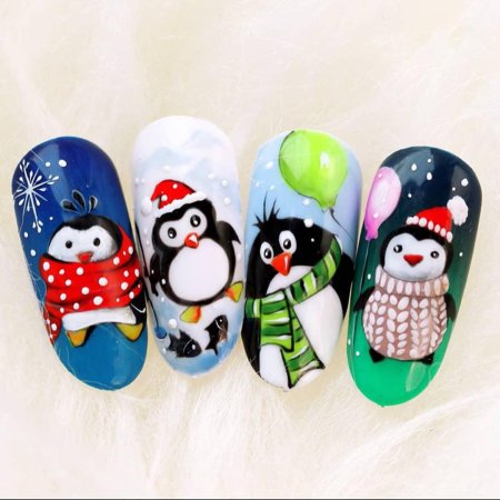 Пингвин на ногтях новогодний