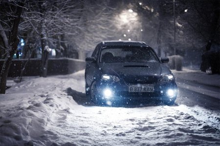 Машина зимой