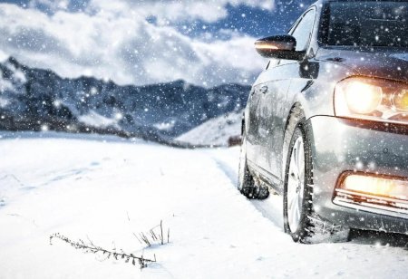 Машина зимой