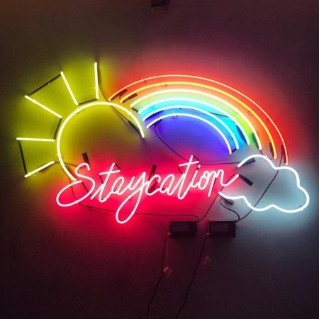 Неоновая вывеска