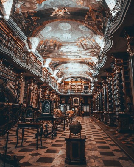 Национальная библиотека Прага Клементинум