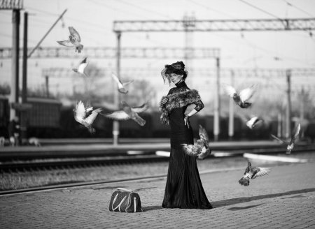 Фотосессия на перроне в стиле ретро