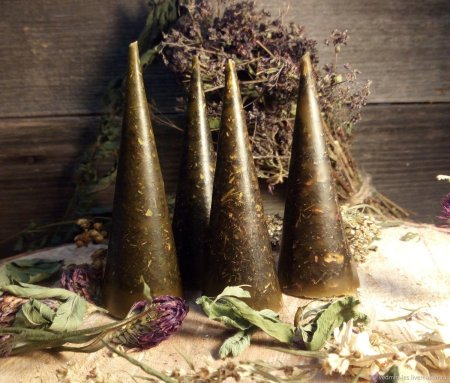 Бесфитильная свеча ВЕДЬМИНА