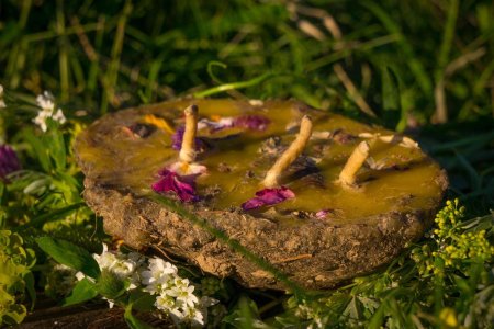 Земляные свечи