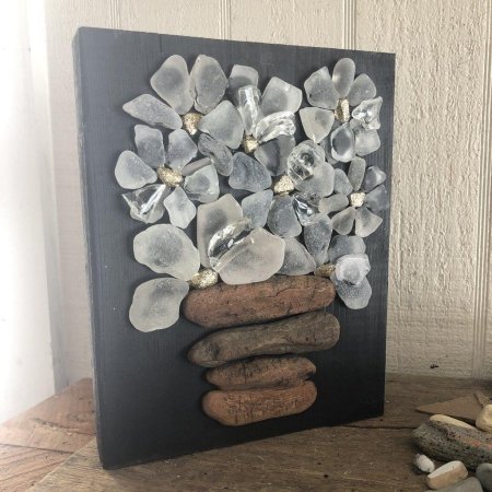 Панно из морских камней