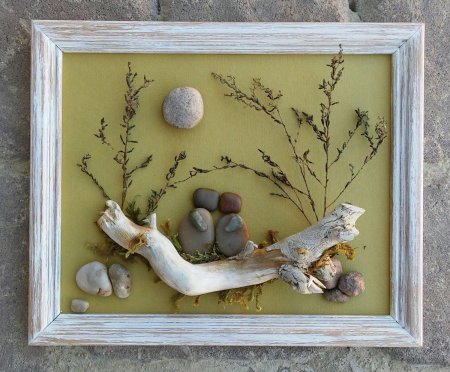Панно из ракушек и камней
