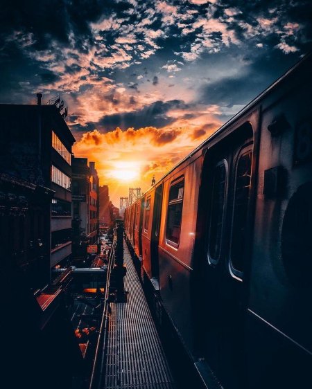 Красивый поезд