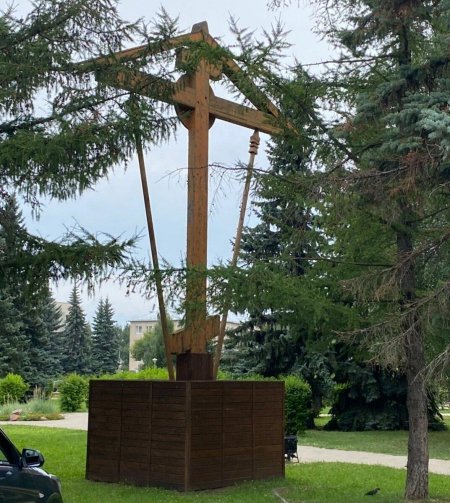 Поклонный крест Александру Невскому в Городце