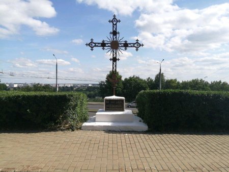 Часовня крест в Переславле-Залесском