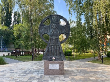 Поклонный крест Кириллу и мефодию Белгород