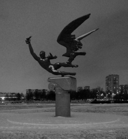 Памятник Прометею в Санкт-Петербурге