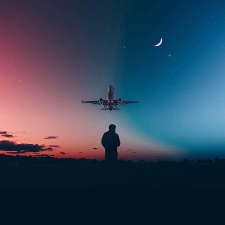 Самолет в небе