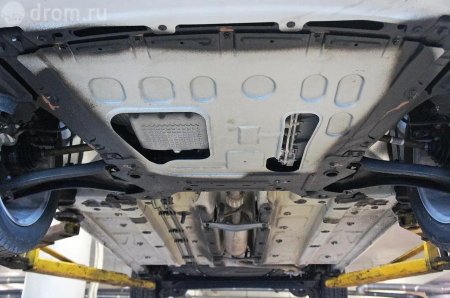 Лада Веста св кросс вид снизу