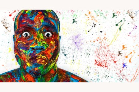 Человек в краске