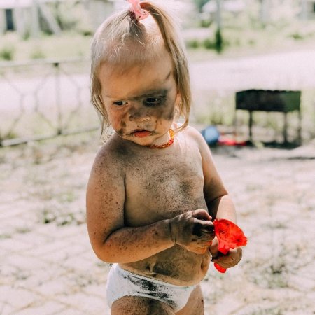 Маленькие грязные дети