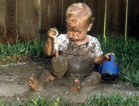 Маленькие грязные дети