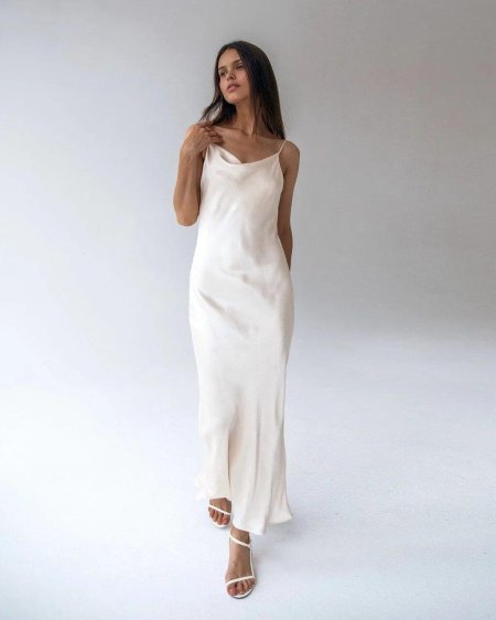 Свадебное платье в бельевом стиле