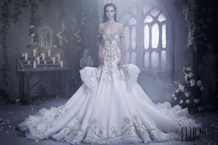 Frida Xhoi Королевские платья