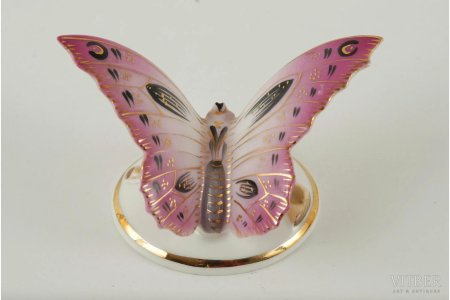 Статуэтка бабочка