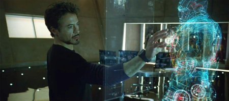 Тони Старк в мастерской