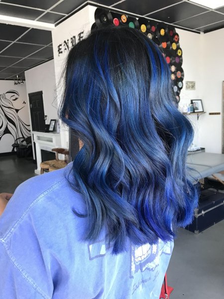 Черно-синяя омбре футболка