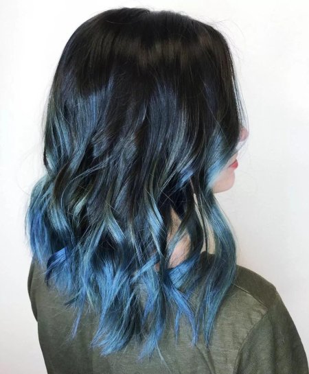 Окрашивание волос синие пряди