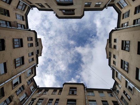 Необычные дворы Санкт-Петербурга. От Невского до Кирочной