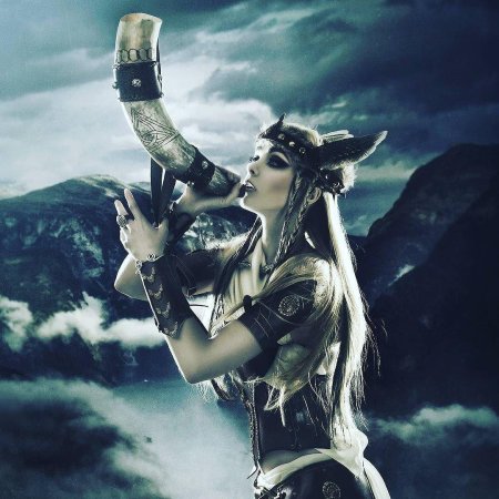 Скандинавская воительница Валькирия