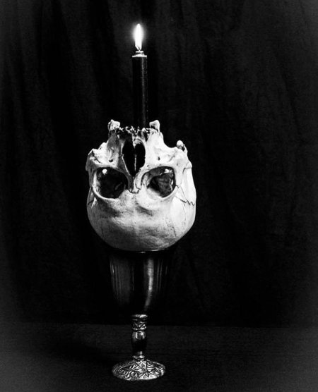 Готичные свечи