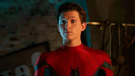 Питер Паркер человек паук том Холланд