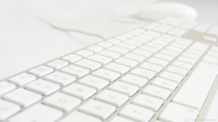 Клавиатура белая