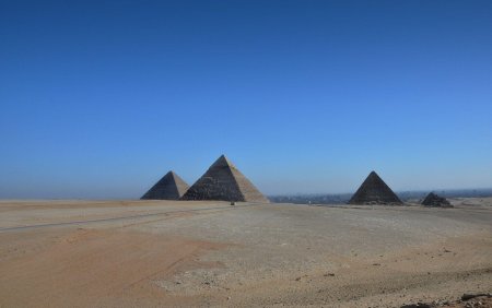 Пирамиды в Египте