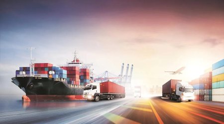 Грузовое судно и грузовик порт