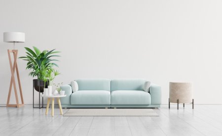 Диван у стены