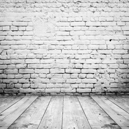 Кирпичная стена