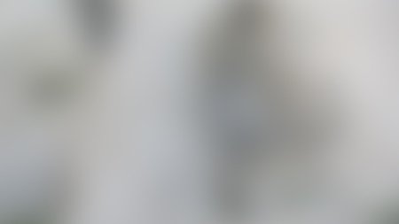 Размытие на белом фоне