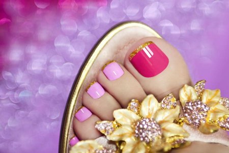 Красивый педикюр