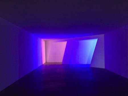 Неоновое освещение