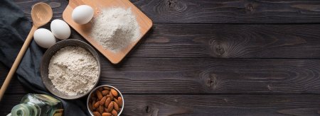 Мука на столе