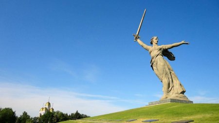 Вучетич Родина мать Волгоград