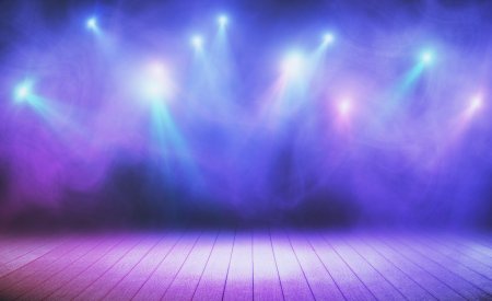 Фиолетовая сцена