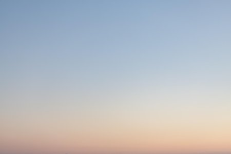 Нейтральный фон