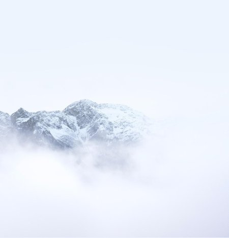 Заснеженные горы