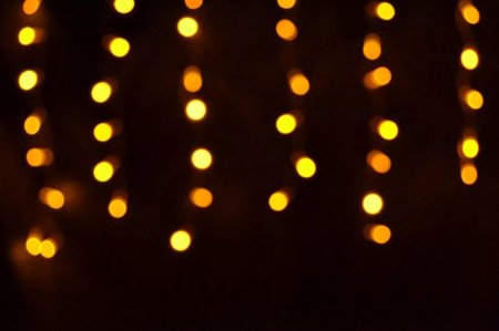 Огоньки гирлянды