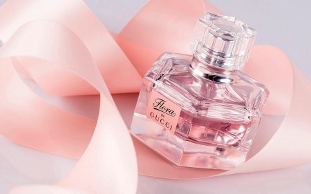 Розовые духи