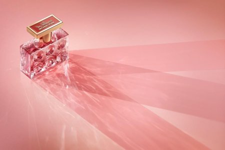 Духи розовые