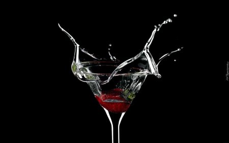 Коктейльные бокалы