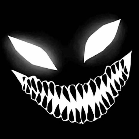 Зловещая улыбка на черном фоне