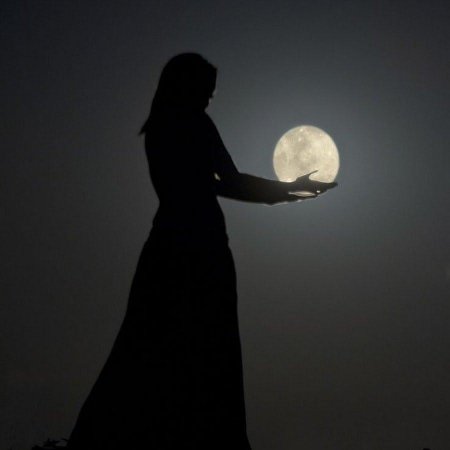 Красивая ведьма